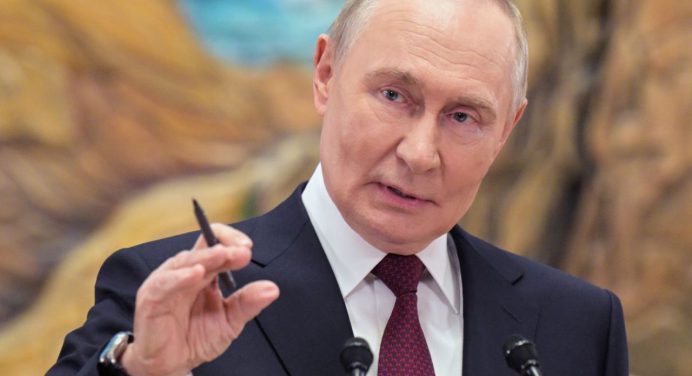 Putin amenaza con acción militar para liberar el Donbás si Ucrania no se retira