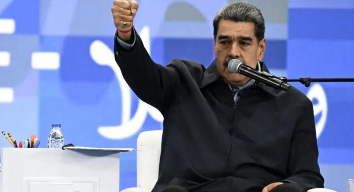 Maduro afirma que amenaza de EE.UU es ilegal e innecesaria