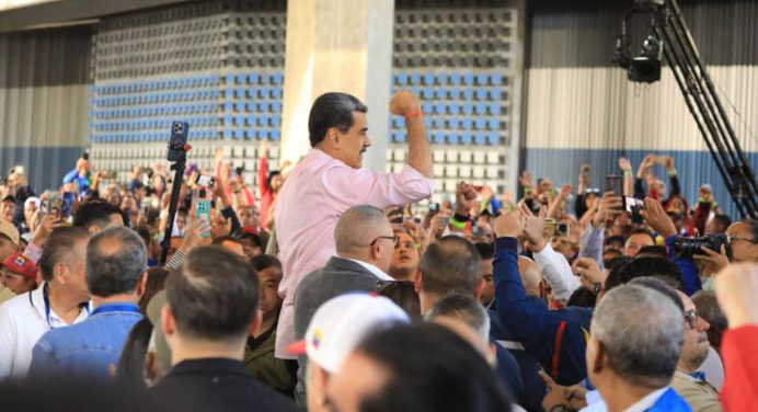 Presidente Maduro aprueba más de cinco mil propuestas de la Constituyente Obrera