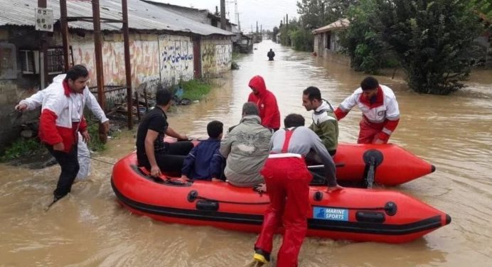 Inundaciones en el sur de Irán deja 7 muertos