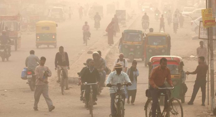 En Nueva Delhi siguen las cancelaciones de vuelos por alta contaminación