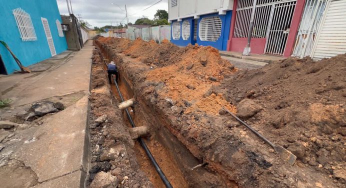 Instalan 90 metros de tubería para garantizar agua potable a familias de Las Cocuizas