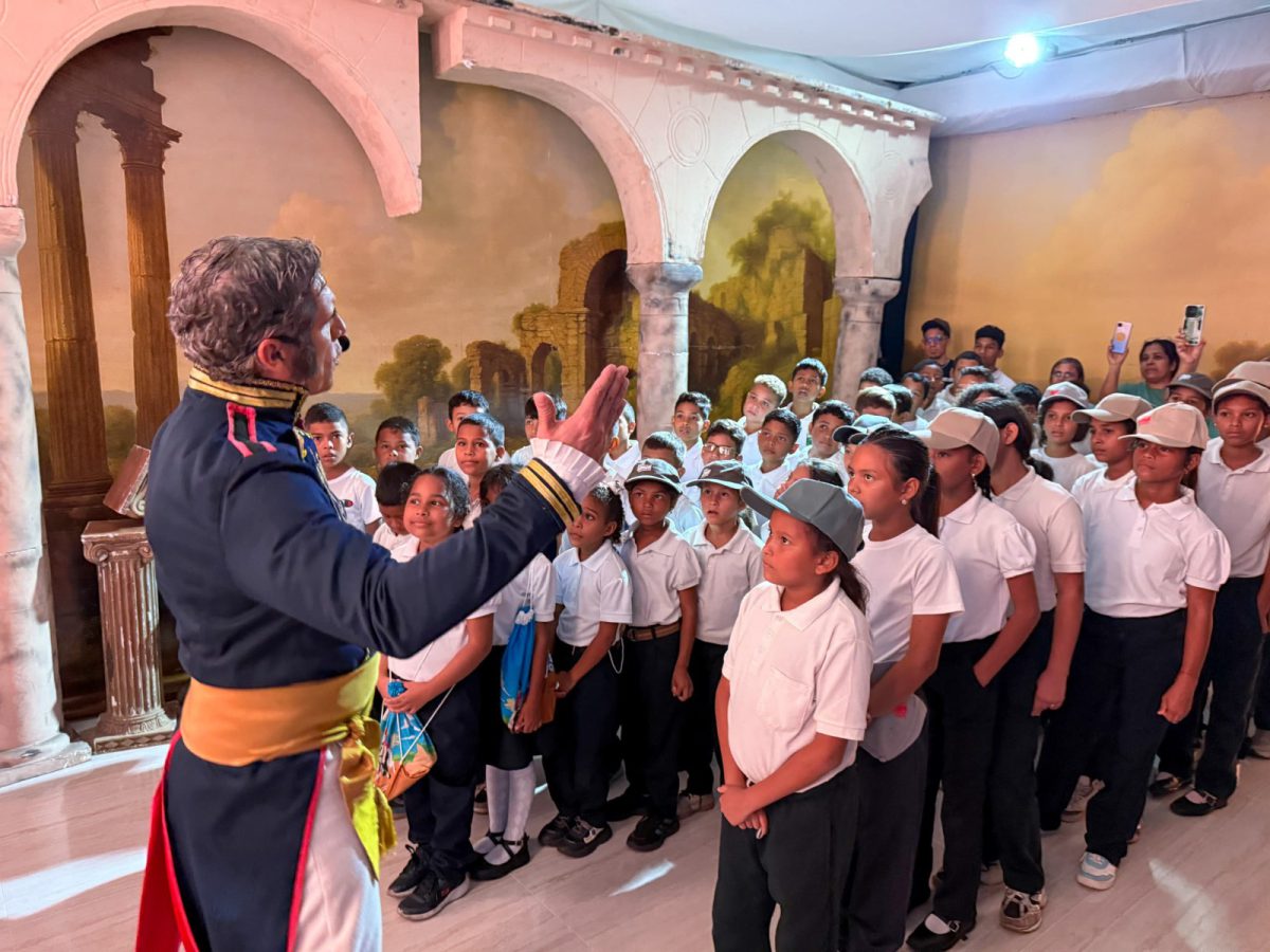 La Expo "Simón: De Niño a Libertador" llena de historia patria a infantes de Monagas 2 expo2 1