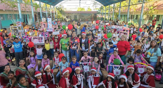 Alcaldía llevó alegría a los niños de la parroquia Alto de Los Godos