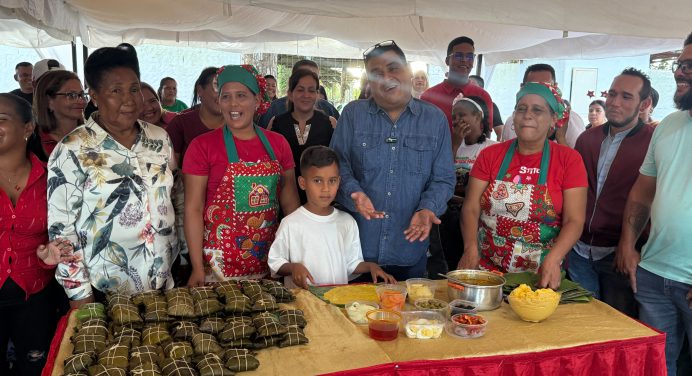Municipio Libertador celebra el espíritu decembrino con el Hallacazo comunal