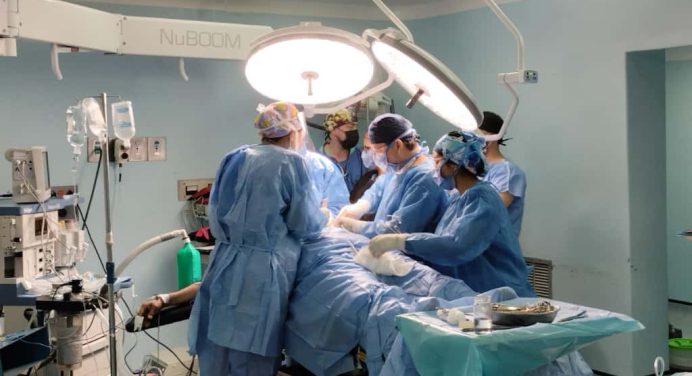 Jornada quirúrgica ginecológica beneficia a 11 mujeres en el Humnt