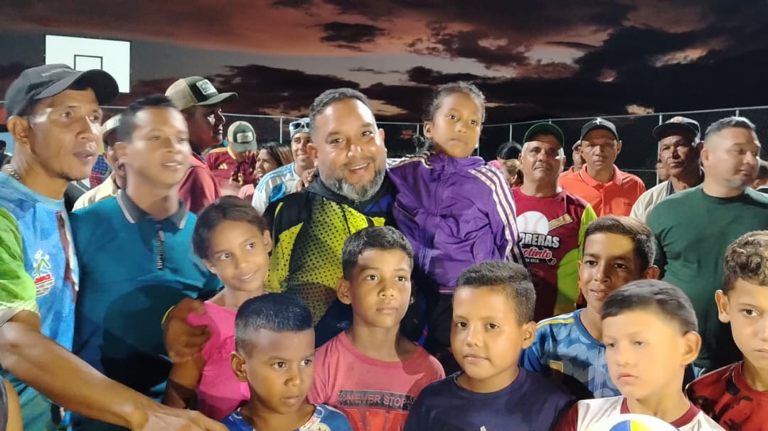 En Cedeño el Poder Popular de la Juventud recupera espacios deportivos 3 juventd3