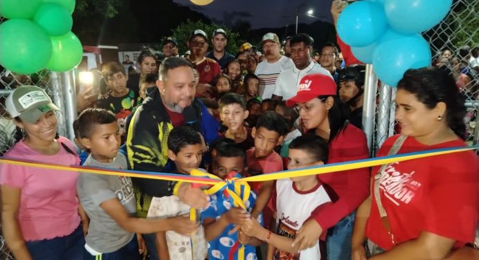 En Cedeño el Poder Popular de la Juventud recupera espacios deportivos