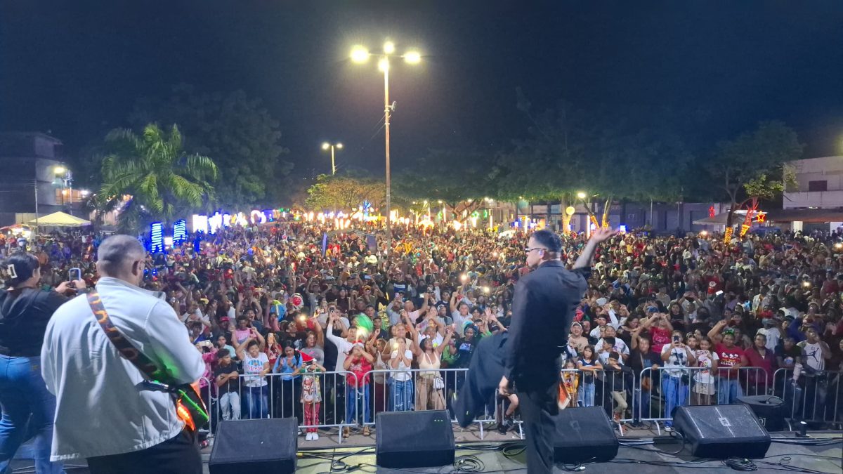 Criollo House encendió la Navidad en Temblador 5 libertador5
