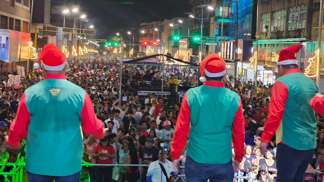 Maturineses desbordaron la Avenida Juncal en concierto aniversario de la ciudad 3 melody gaita