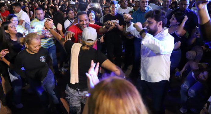 Con el tradicional grito ¡Monooo! comenzó la fiesta en Caicara