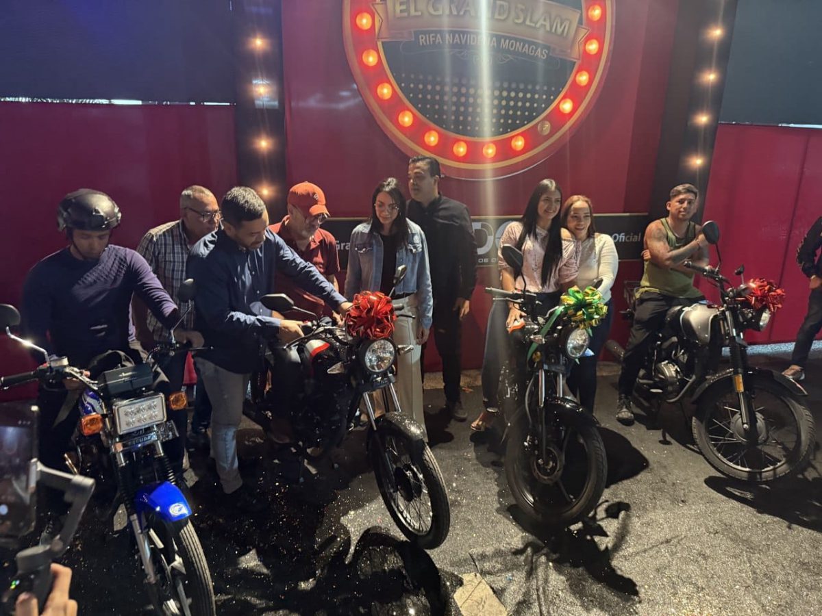 Lotería de Oriente paralizó la ciudad con rifa navideña del Grand Slam 2025 3 motos1