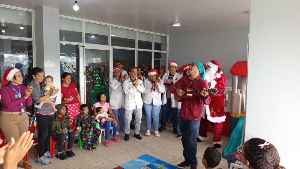 Entregan juguetes a niños hospitalizados en el servicio de Pediatría del Humnt 2 pediatria2