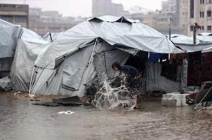 Temporal en Gaza: Trece fallecidos, entre ellos dos bebés por la hipotermia 2 Temporal