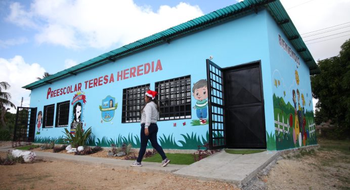 165 niños del preescolar Teresa Heredia cuentan con nuevos salones de clase