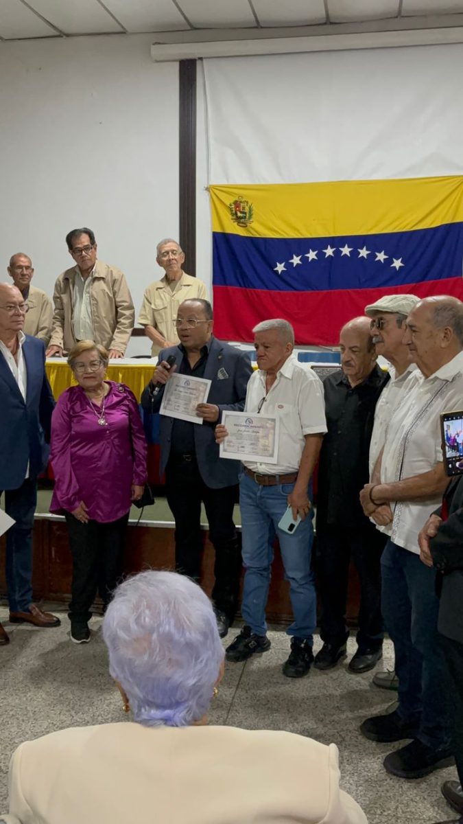 Reconocimiento ciudadano distinguió en su VII entrega a 26 personalidades de Monagas 12 reconocidos 9