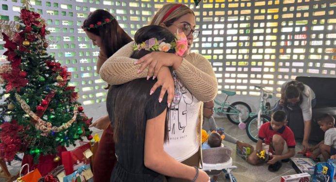 Alcaldía de Maturín celebró almuerzo navideño con los niños del Samanna