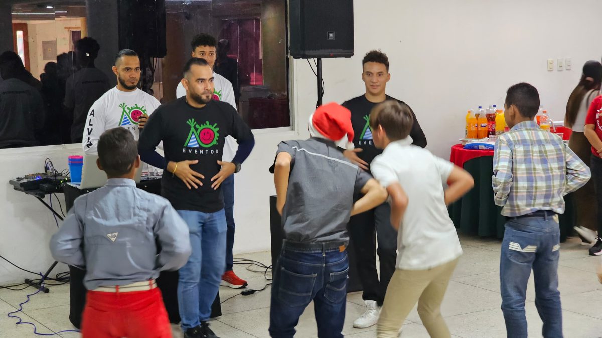 Niños, niñas y adolescentes del Samanna celebran fiesta de Navidad 2 samanna2 1