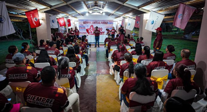 Entregan 100 financiamientos a emprendedores de Santa Bárbara