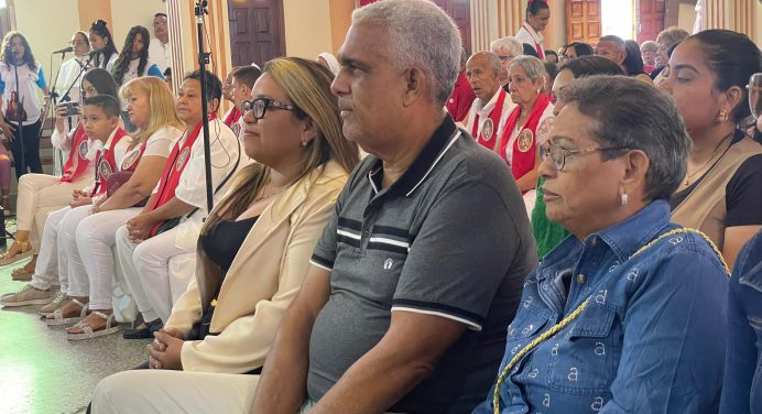 Devoción y alegría: Santa Bárbara de Tapirín celebró misa en honor a su Patrona