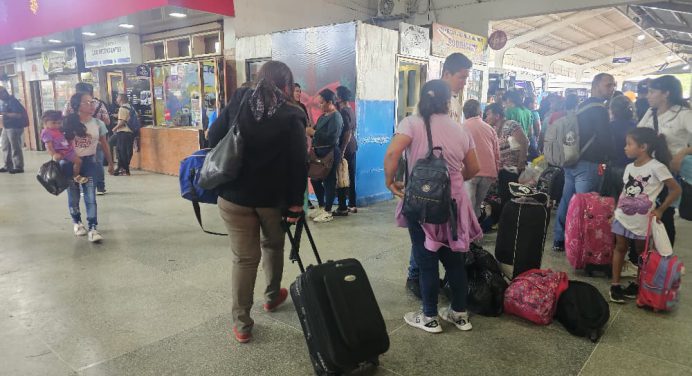 Terminal de Maturín muestra gran afluencia de viajeros en la zafra navideña