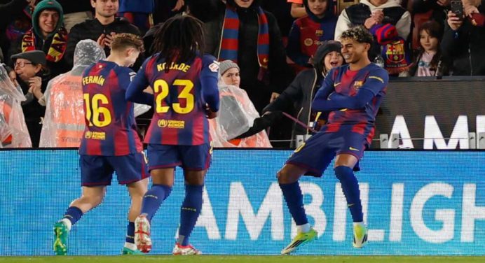 Barcelona regresa a liderar La Liga al golear al Real Oviedo