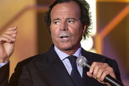 Julio Iglesias