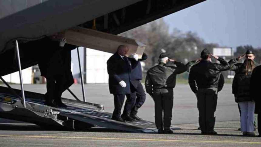 Italia clama justicia: Llegan los cuerpos de los 5 jóvenes muertos en incendio de Suiza 1 incendio de Suiza