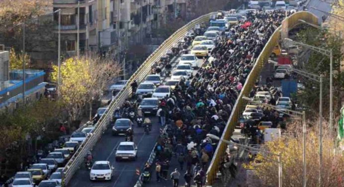 Protestas en Irán: Ocho días de movilizaciones en decenas de ciudades