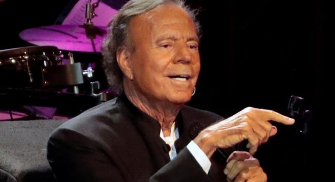 Fiscalía Nacional española investiga denuncia contra Julio Iglesias por agresión sexual
