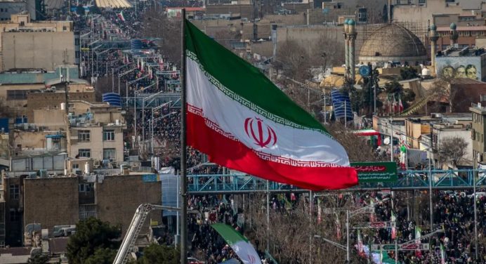 Irán con disposición al diálogo con EE.UU, pero responderá a cualquier agresión