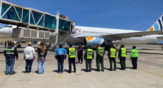Aterrizó el vuelo 103 del plan Vuelta a la Patria con 128 migrantes 