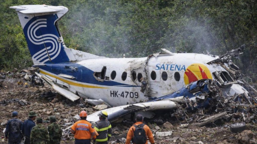 Petro pide investigación profunda del siniestro de aeronave que cobró 15 vidas 1 aeronave