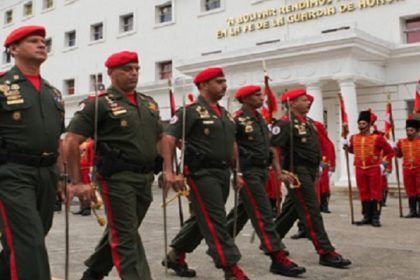Comandante de la Guardia de Honor