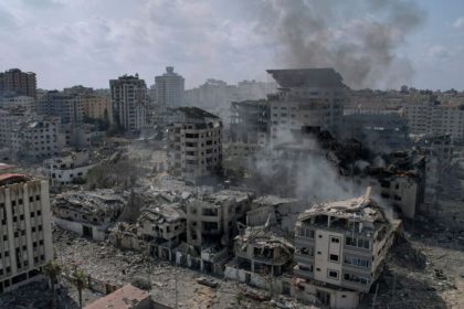 Israel intensifica ataques