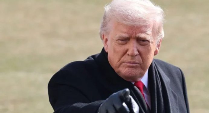 Trump alerta al Reino Unido el riesgo de acercarse a China