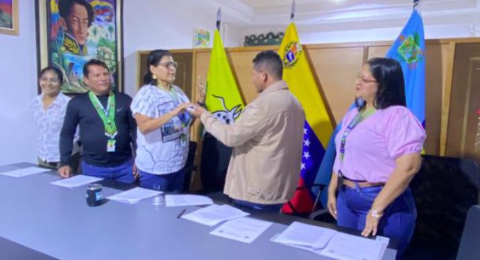 Rosa Yris Núñez ratificada como presidenta del Concejo Municipal de Uracoa