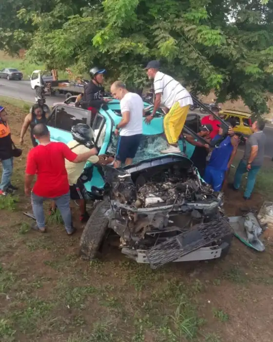 Lanzador criollo Carlos Hernández sufrió aparatoso accidente de tránsito 3 WhatsApp Image 2026 01 11 at 12.22.16 PM