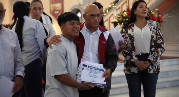 Ángel Rodríguez y Julieta Rengel reconocidos como los atletas del año en Monagas