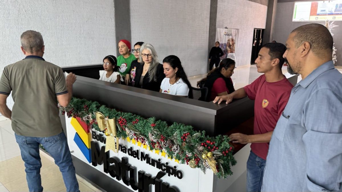 Más de 23 mil usuarios acudieron a la Dirección de Atención ciudadana 2 atencion4 1