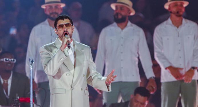 Bad Bunny presentó su noche de perreo en Medellín