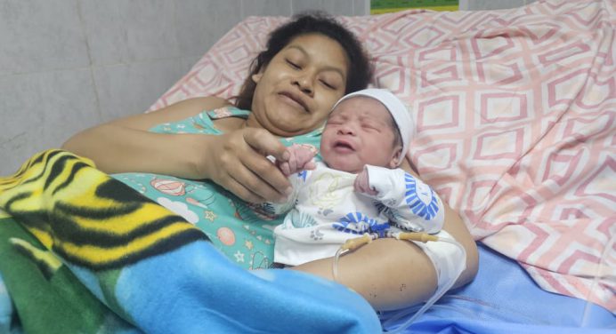 ¡Es varón! Esteban Jesús Lara Arayan es el primer bebé monaguense del 2026