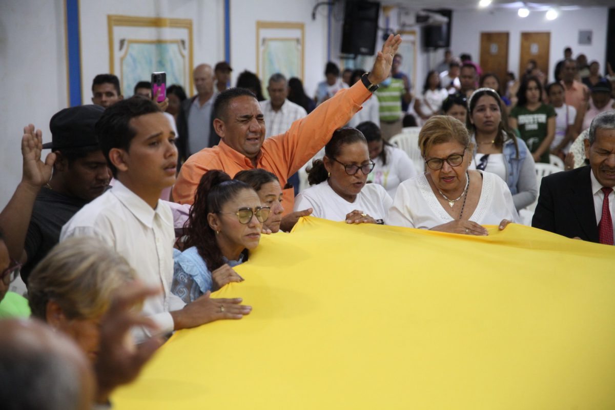 En Monagas realizan Gran clamor por la paz de Venezuela 2 clamor3