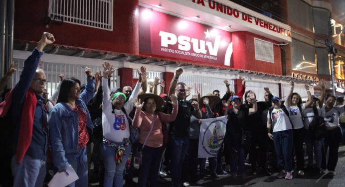 Comuneros de Monagas marchan en Caracas por la libertad de Nicolás Maduro