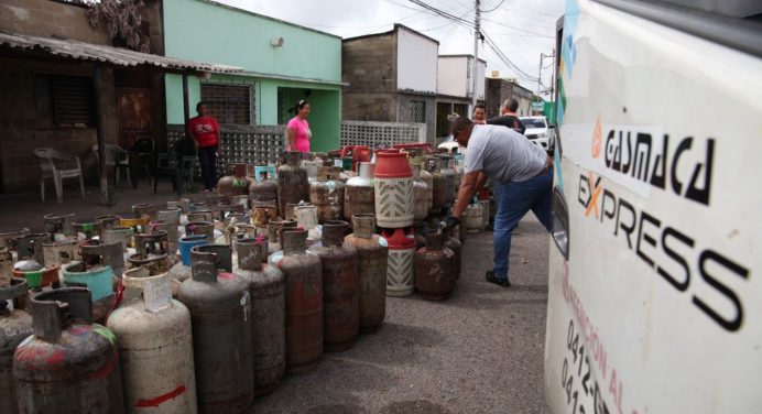 Gobernación suministró más de 2 millones 300 mil cilindros de gas durante 2025