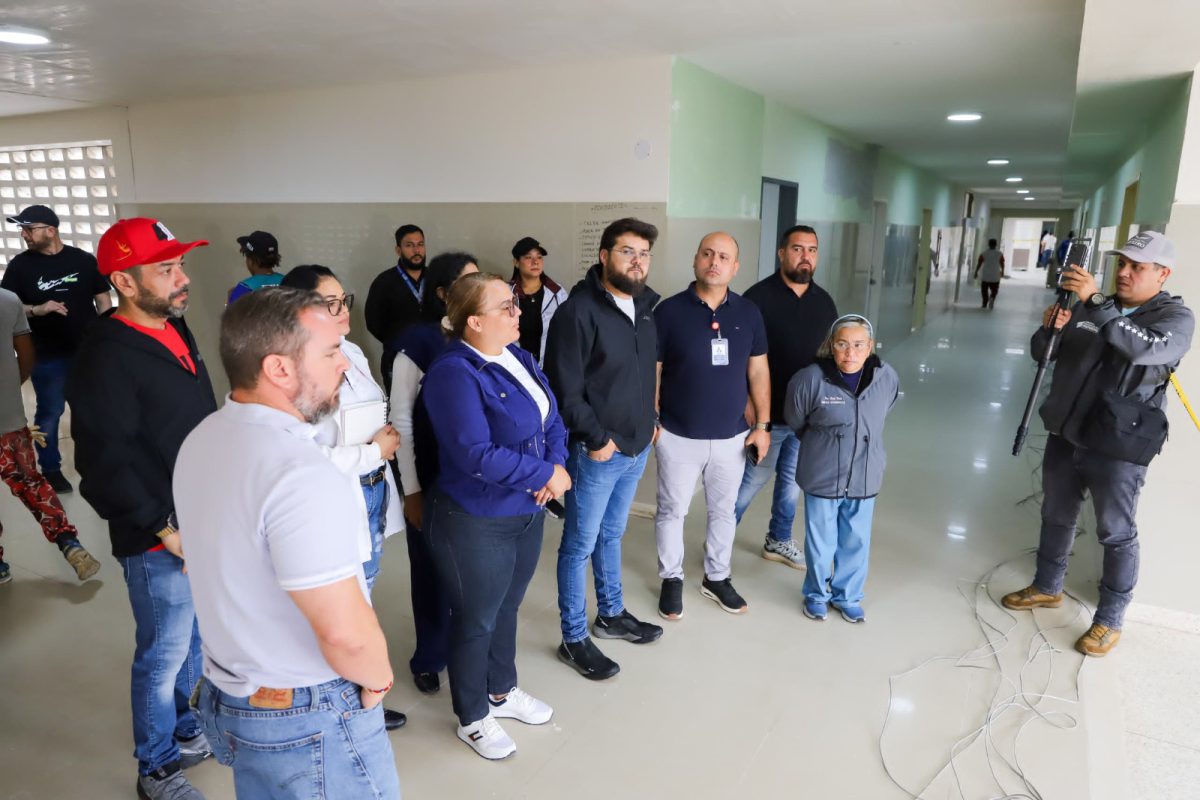 Luna vela por la excelencia en las labores del quinto piso del hospital Núñez Tovar 4 hosoital66