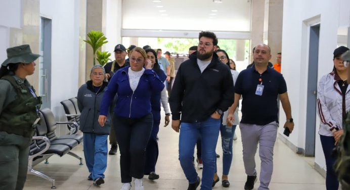 Luna vela por la excelencia en las labores del quinto piso del hospital Núñez Tovar