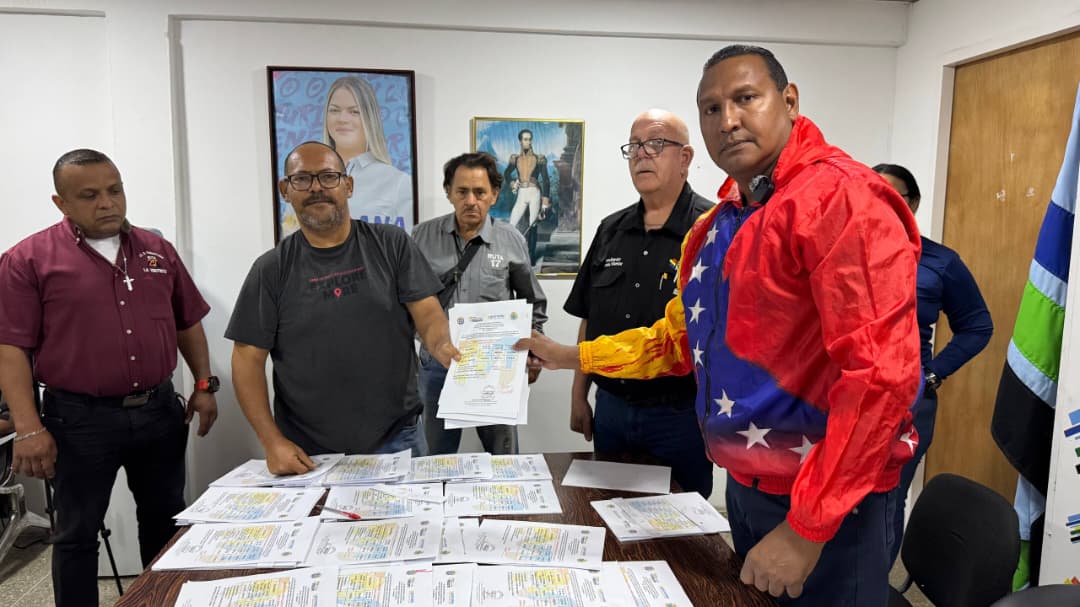 Entregan tabuladores a 65 operadoras de transporte con tarifa mínima de Bs. 60 2 maz4