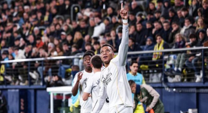 Doblete de Mbappé convirtió en líder al Madrid a la espera del Barcelona