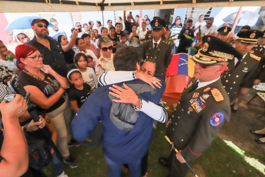 Gobernador Luna honra memoria de 5 militares monaguenses fallecidos el 3-E 1 militares